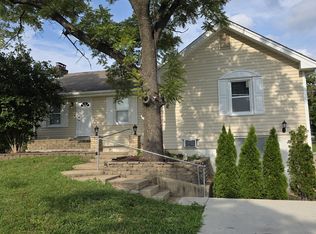 868 Larkin Ave, Saint Louis, MO 63141
