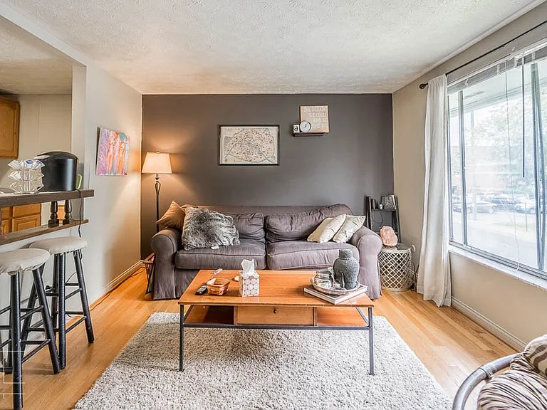 1120-1134 Apollo Pl. — Photo 14