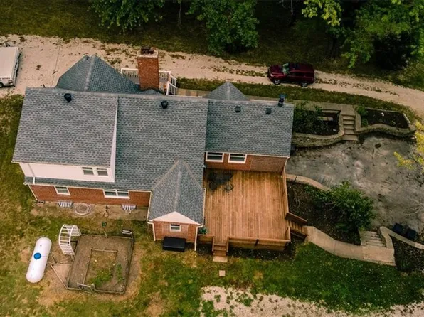 3812 N 49th Dr, Kansas City, KS 66104