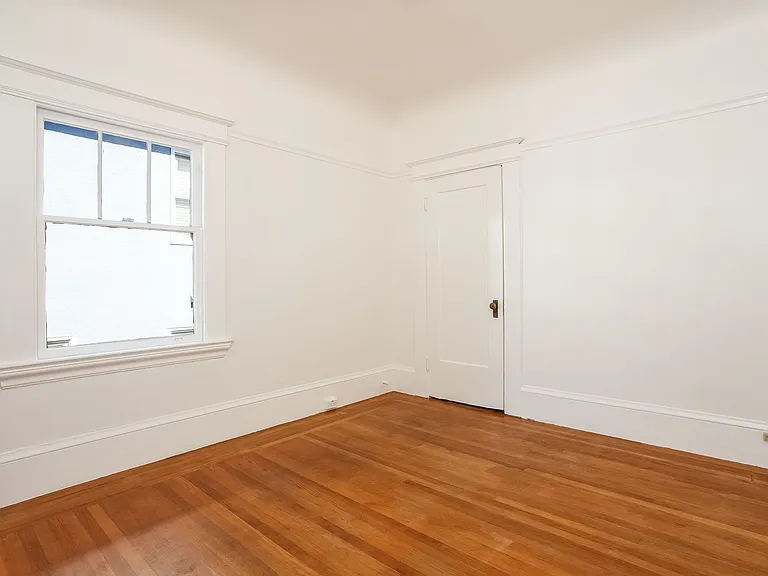 6458 Colby St — Photo 21