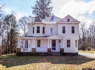 77 Schermerhorn Rd, Schenectady, NY 12306