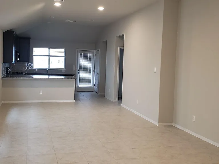 5612 Respinto Dr — Photo 7