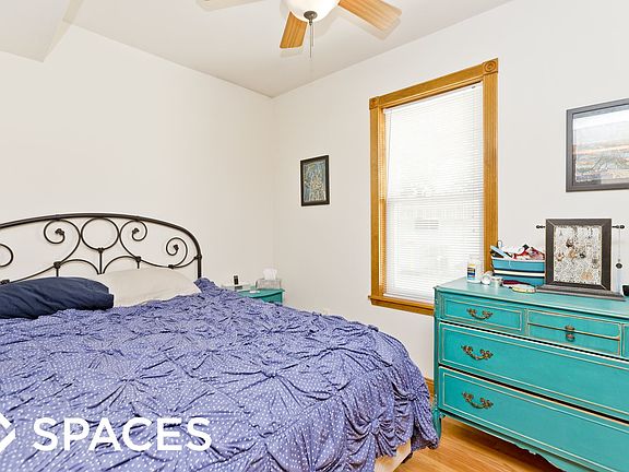 4th image of 2927 W Belmont Ave #1RA