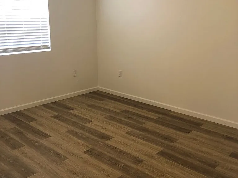 2389 S Clovis Pl — Photo 4