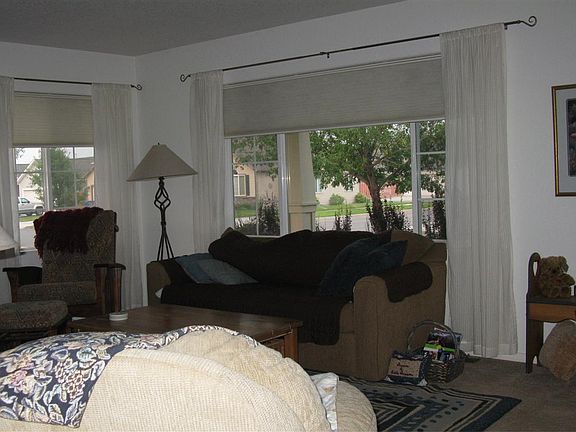 3rd image of 2708 Sheffield Dr