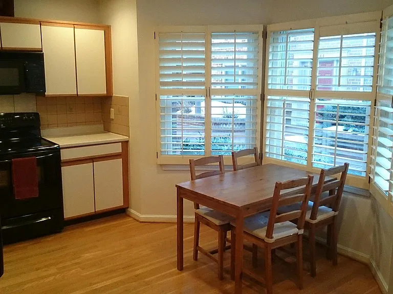 618 N Tazewell St — Photo 6