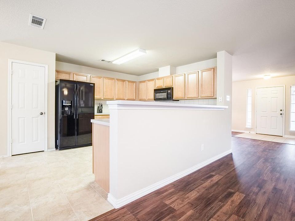 1st image of 4003 Bay Springs Ct