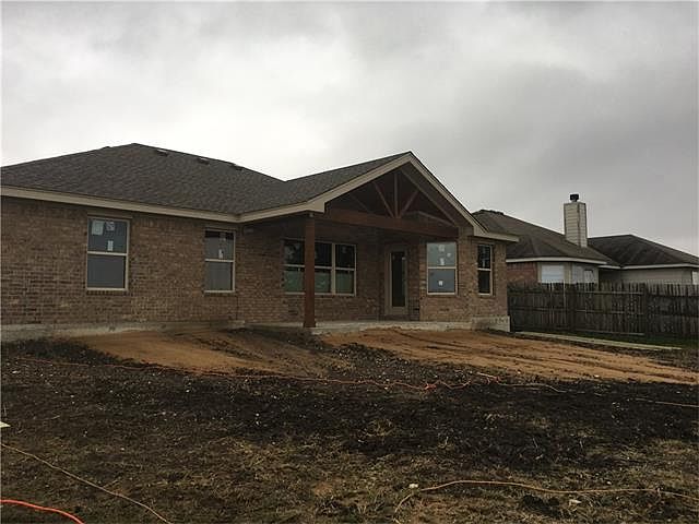 2nd image of 1528 Colton Ln