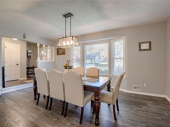 3rd image of 15383 E 45th Pl S