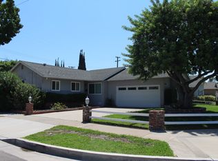 385 N Park Ln, Orange, CA 92867