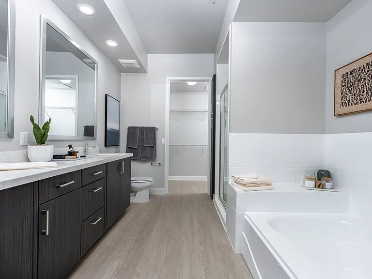 Paladia Luxury Apartments — Photo 61