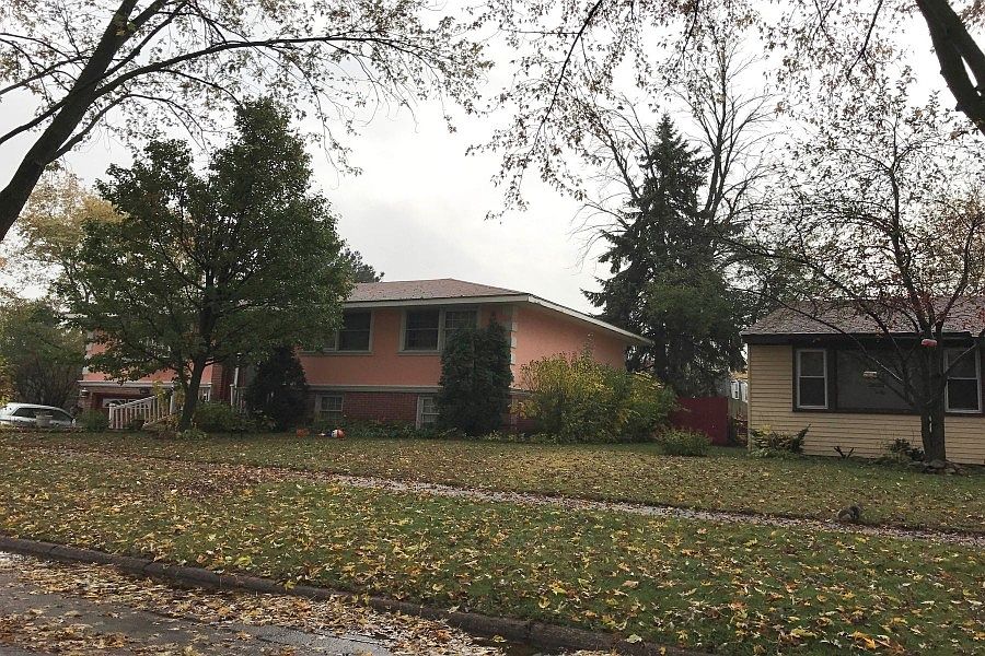 2nd image of 1734 Kingston Cir
