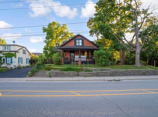 90 Main St N, Milton, ON L0P1B0