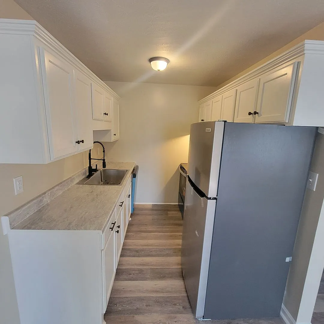 103 White Street — Photo 4
