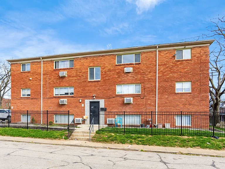 1580 E Mound St — Photo 39