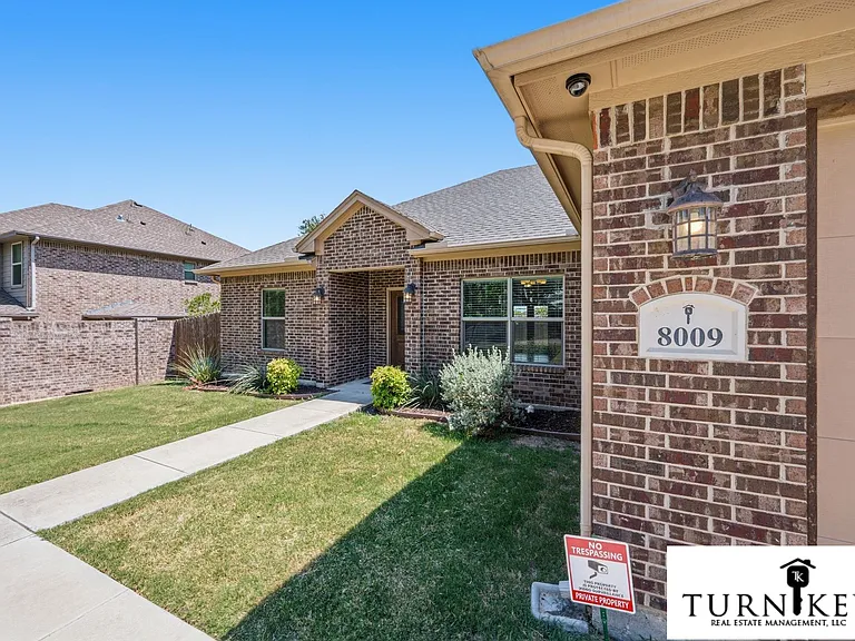 8009 Bangor Dr — Photo 9