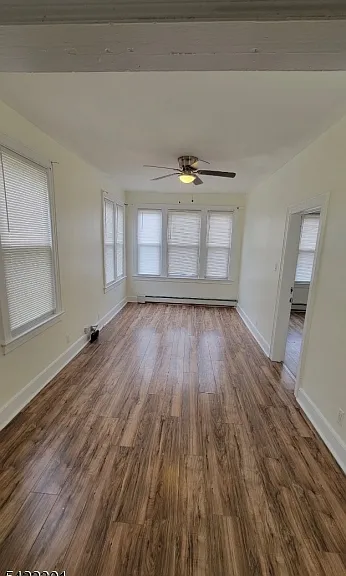 569 Morris St — Photo 1