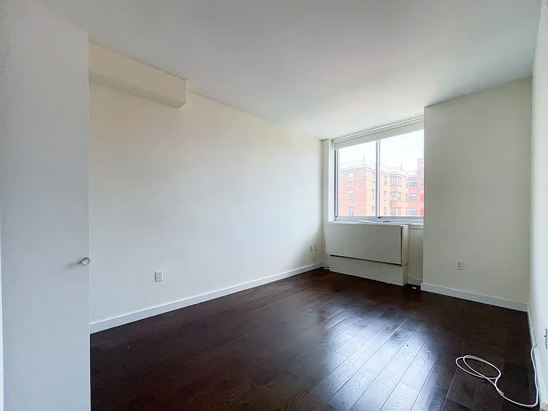 310 E 2nd St #8F — Photo 10