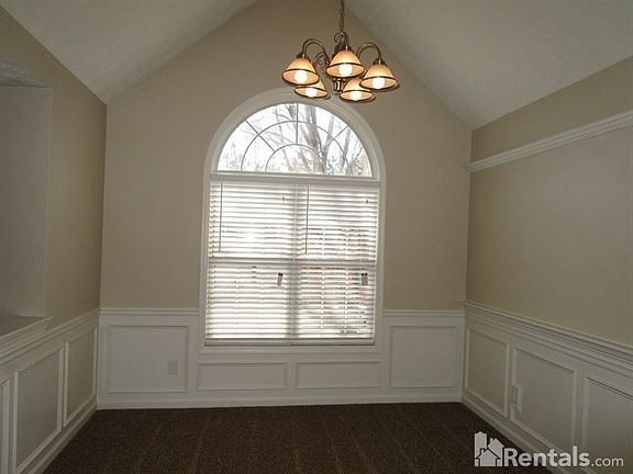 2nd image of 531 Oak Vista Ct