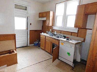 5th image of 342 Schaum Ave