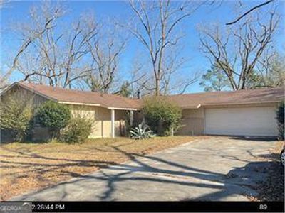 203 Stewart St, Claxton, GA, 30417