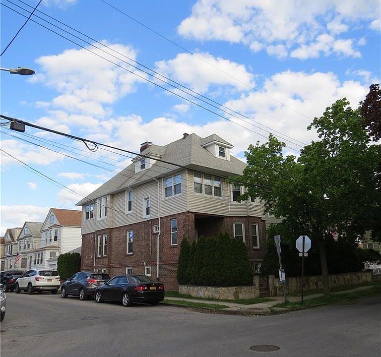 1st image of 218 Stone Ave Floor 2