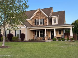 417 Wolfe Ln, Hubert, NC 28539