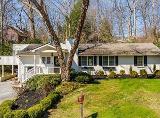 103 NW Greenbrier Dr, Knoxville, TN 37919