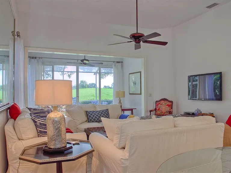 7911 Whitebridge Gln — Photo 13