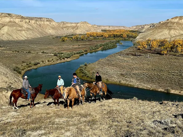 7700 Labarre Rd, Fort Benton, MT 59442