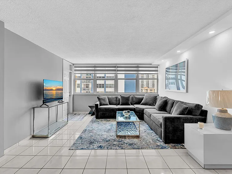 1410 S Ocean Dr #1103 — Photo 18