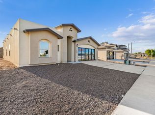 197 Flor Cama Ln, El Paso, TX 79927