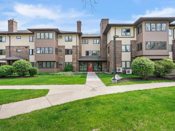 5 Maple Wood Lane #107, Madison, WI 53704