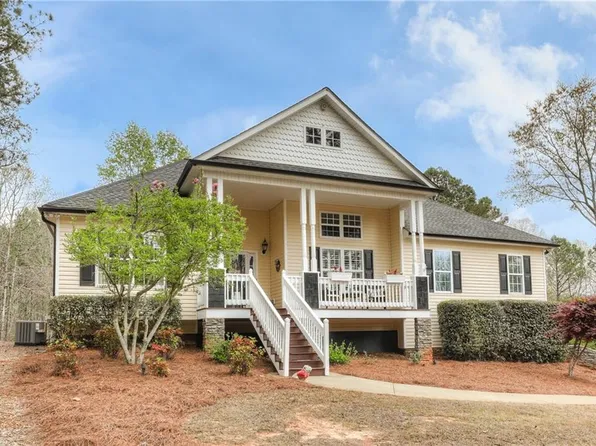 122 Hammond Dr, Canton, GA 30114