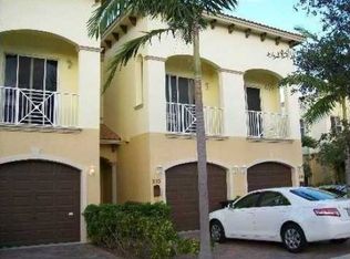 1114 NE 12th Ave, Fort Lauderdale, FL 33304