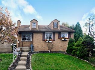 39 Heights Dr, Pittsburgh, PA