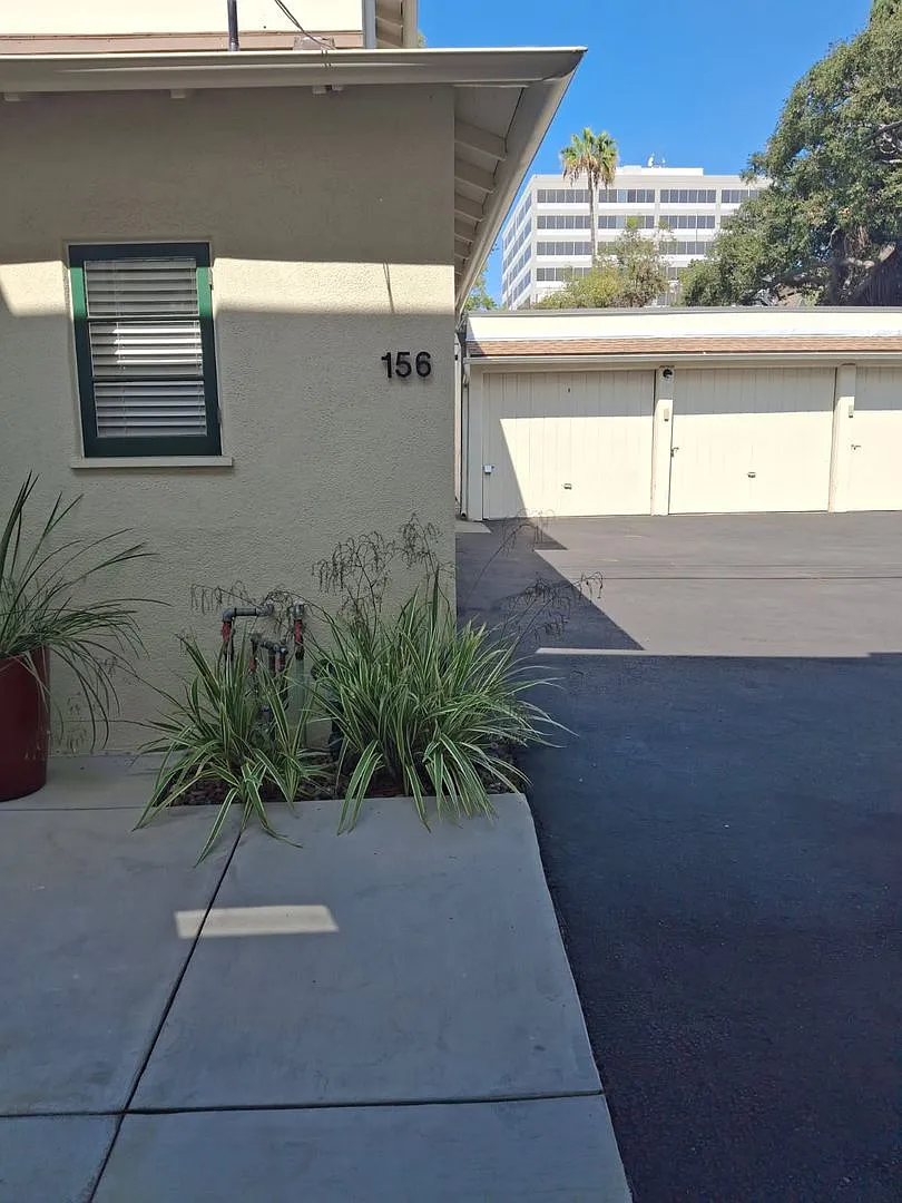 1BR in Prime Pasadena - 92 Walk Score + Parking — Photo 2