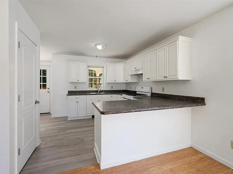 6438 Monument Rd — Photo 10