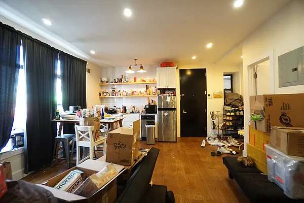 Rented by Rennit Inc. | media 15