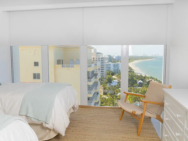 881 Ocean Dr #18H — Photo 31