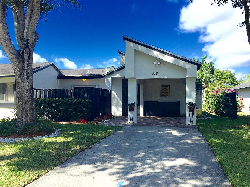 1st image of 318 Fairview Cir #26