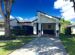 318 Fairview Cir #26, Weston, FL 33326