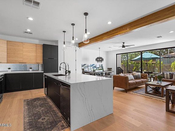 5th image of 220 W MONTEROSA Street