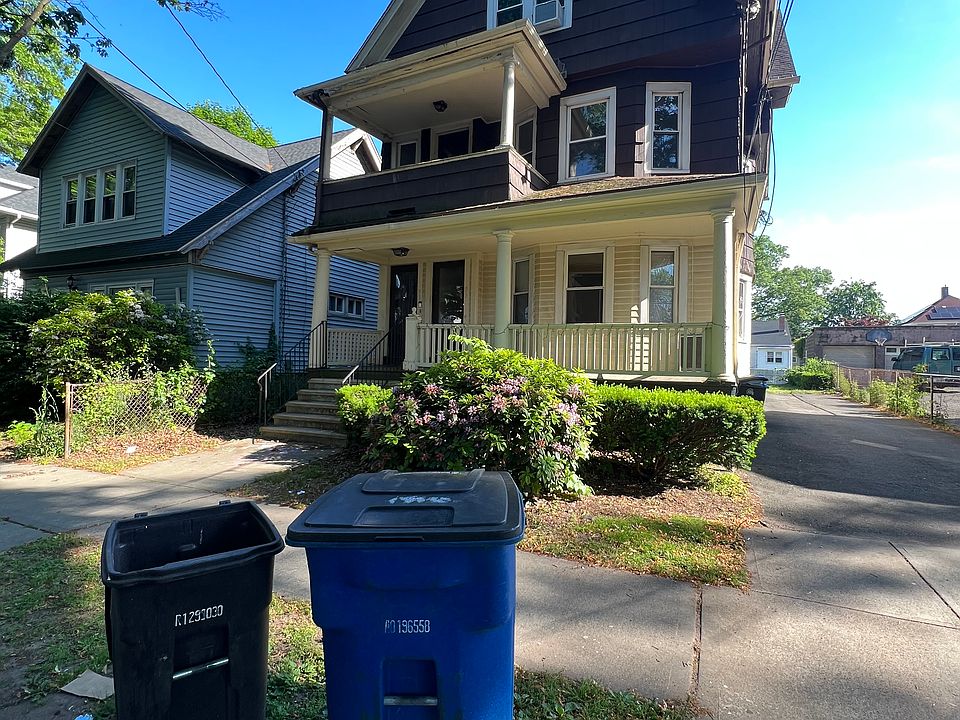 1st image of 39 Irvington St #2