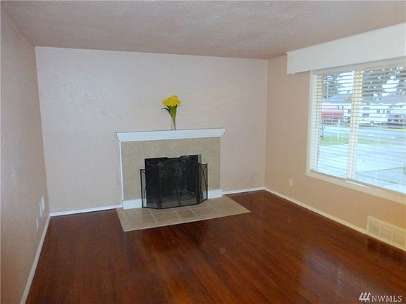 3rd image of 766 119th St S