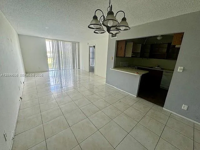 Newport At Lauderhill Con — Photo 4