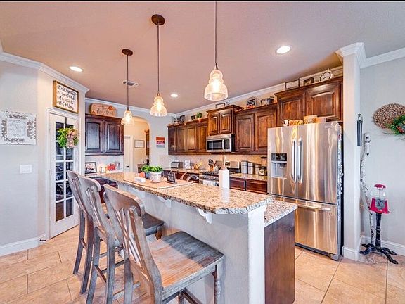 3rd image of 1511 Cerrillos Ave