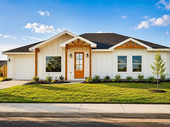2nd image of 1606 Karianna Dr
