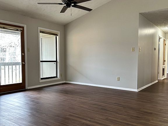 3rd image of 1849 Tryon Dr Unit 7