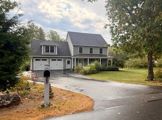 52 Hardy Road, Falmouth, ME 04105